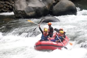 Arung Jeram Lolong