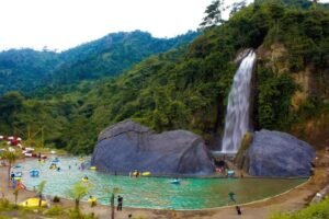 Air Terjun Bidadari