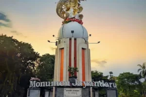 Alun-Alun dan Monumen Sidoarjo