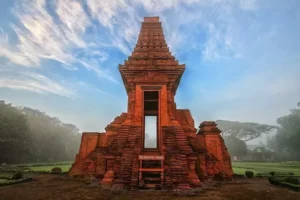 Candi Trowulan