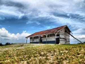 Replika SD Laskar Pelangi