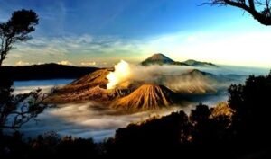 Sunrise-di-Gunung-Bromo