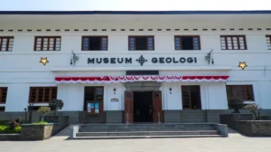 Museum Geologi