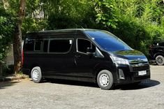 Sewa Hiace Premio Malang