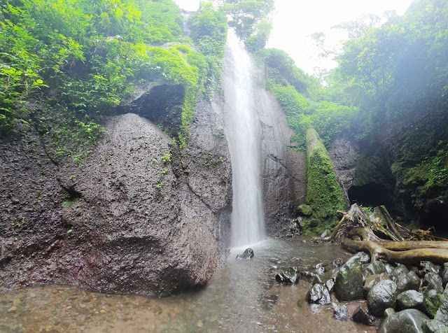 Air Terjun Curug Nangka