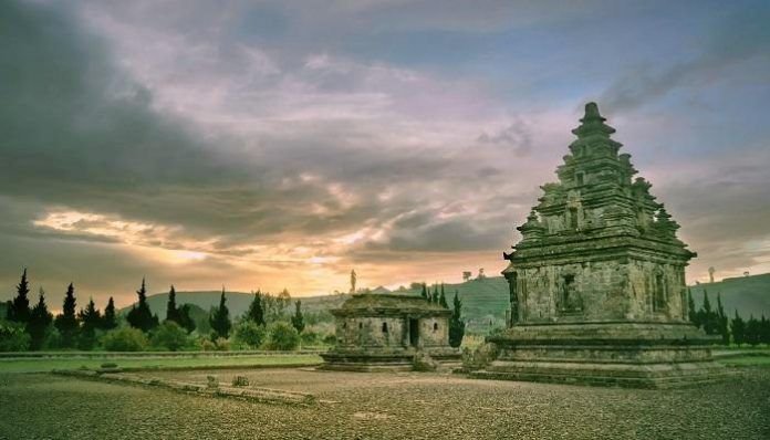 Kompleks Candi Arjuna