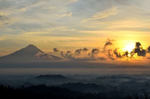 Sunrise Jogja Terbaik